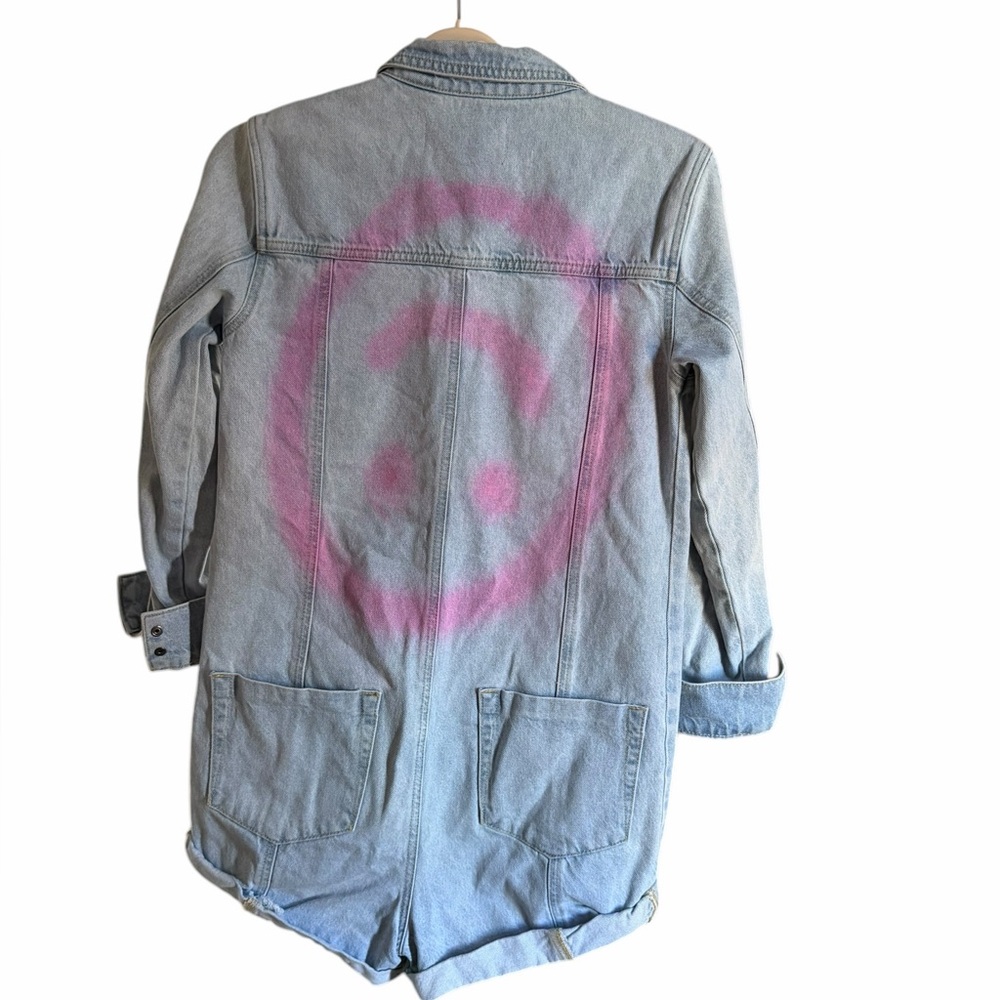 Women’s One Teaspoon Light Wash Denim Romper Pink Spray Paint Smiley Face XS - Picture 9 of 12